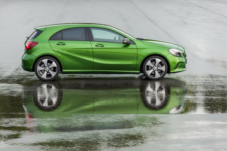  Mercedes-Benz A220 d 4Matic Style 2015 года  (фото 14 из 18)